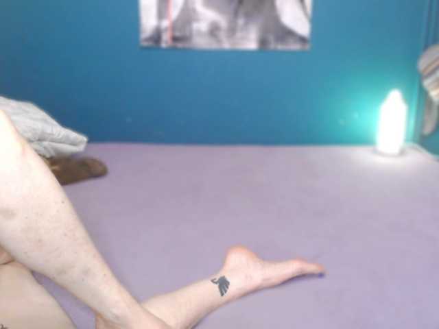 NADINNNE's BongaCams show and profile