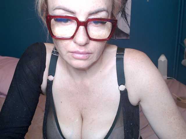 NADINNNE live cam on BongaCams