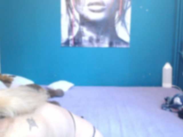 NADINNNE live cam on BongaCams