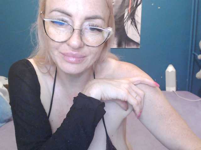 NADINNNE live cam on BongaCams