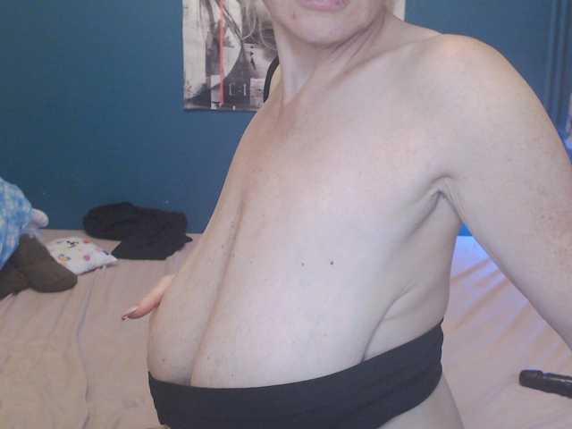 NADINNNE live cam on BongaCams