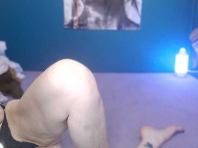 NADINNNE's BongaCams show and profile