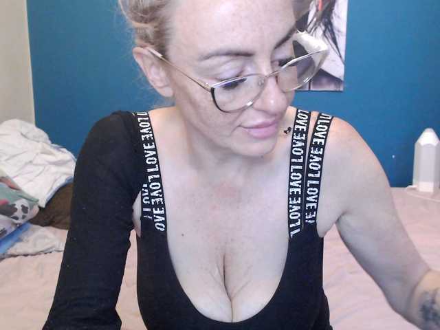 NADINNNE live cam on BongaCams