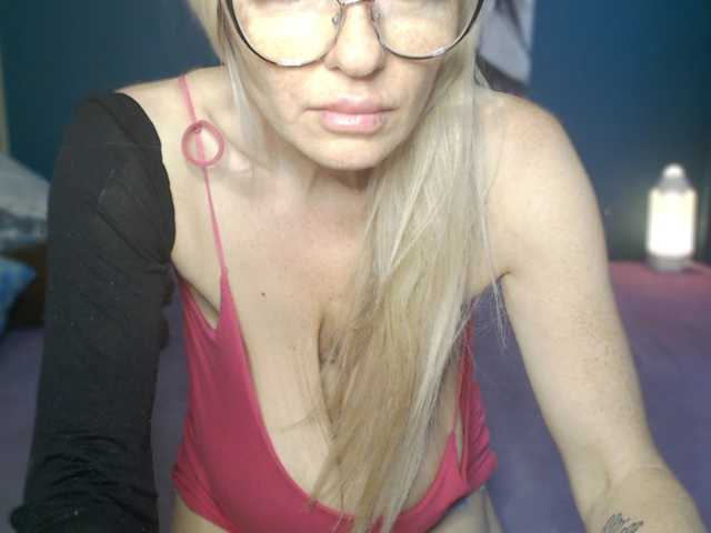 nadinnne cam belle