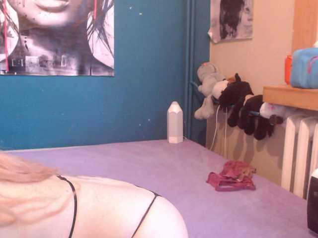 NADINNNE, live now on BongaCams