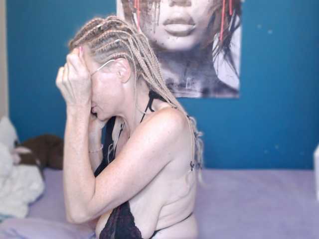NADINNNE live cam on BongaCams