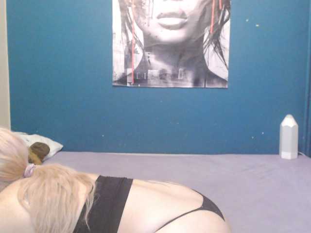 NADINNNE, live now on BongaCams