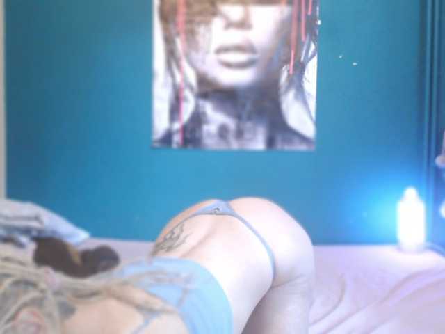 NADINNNE live cam on BongaCams