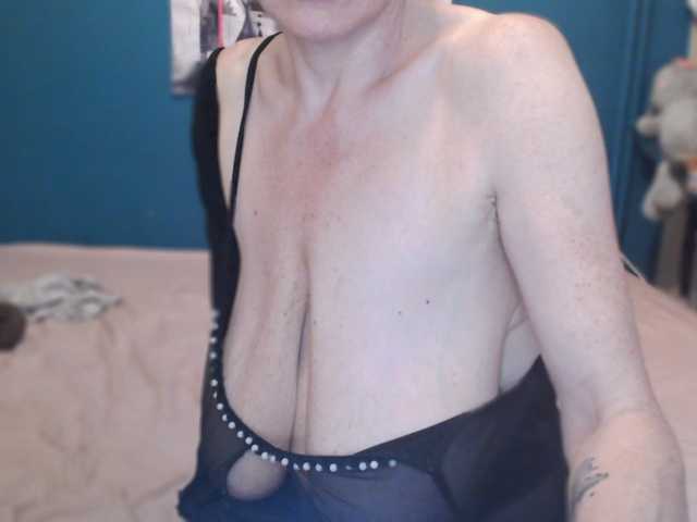 NADINNNE live cam on BongaCams