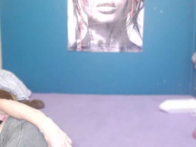 NADINNNE's BongaCams show and profile