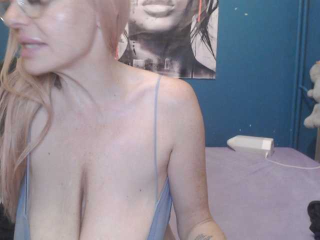 NADINNNE — live female cam