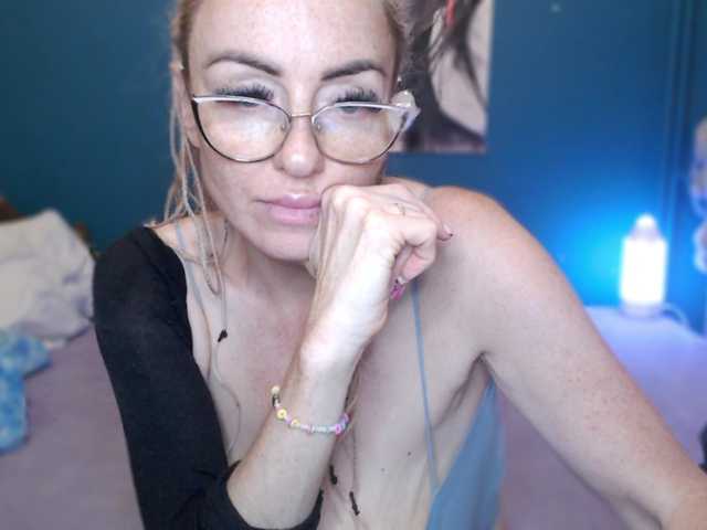 NADINNNE live cam on BongaCams