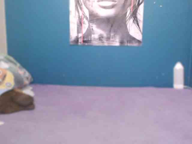 NADINNNE webcam