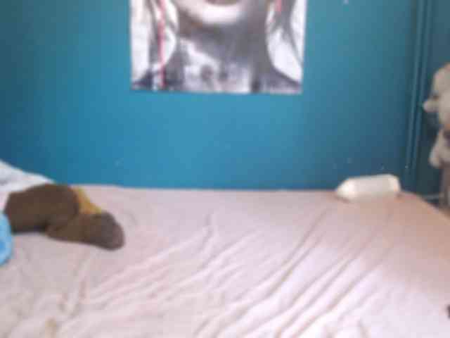NADINNNE webcam