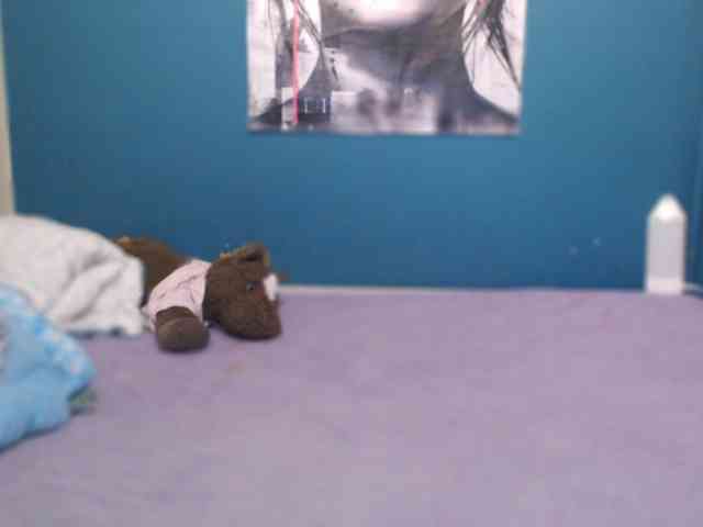 NADINNNE webcam