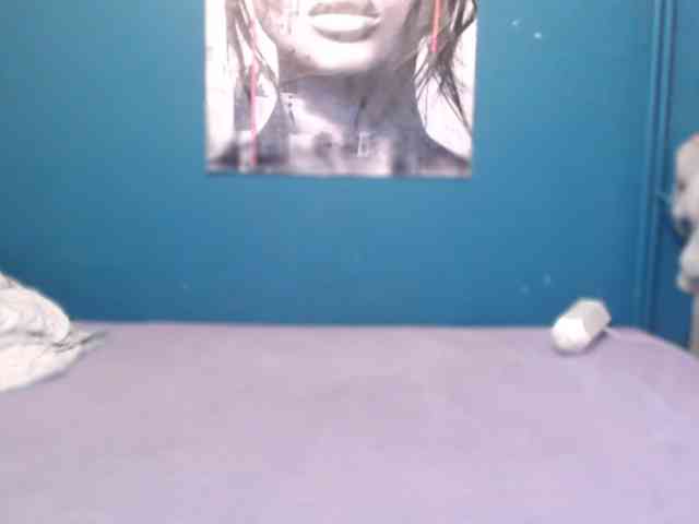 NADINNNE webcam