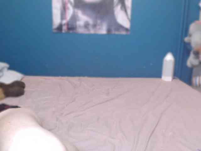 NADINNNE webcam