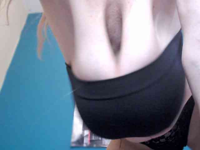 NADINNNE webcam