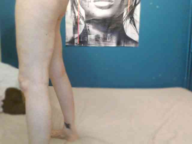 NADINNNE webcam