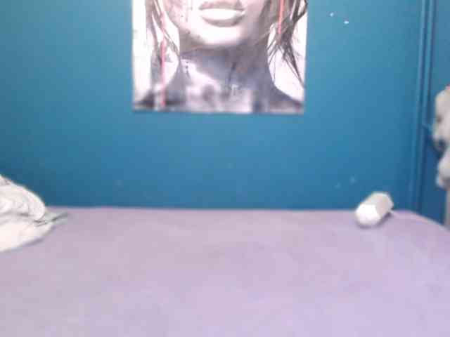 NADINNNE webcam
