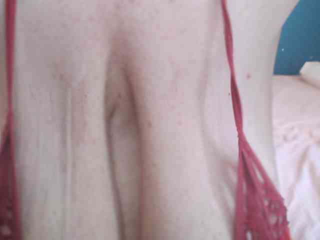 NADINNNE webcam
