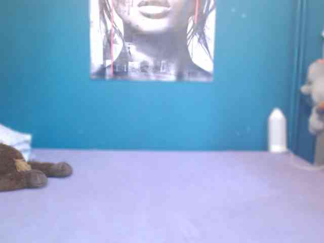 NADINNNE webcam