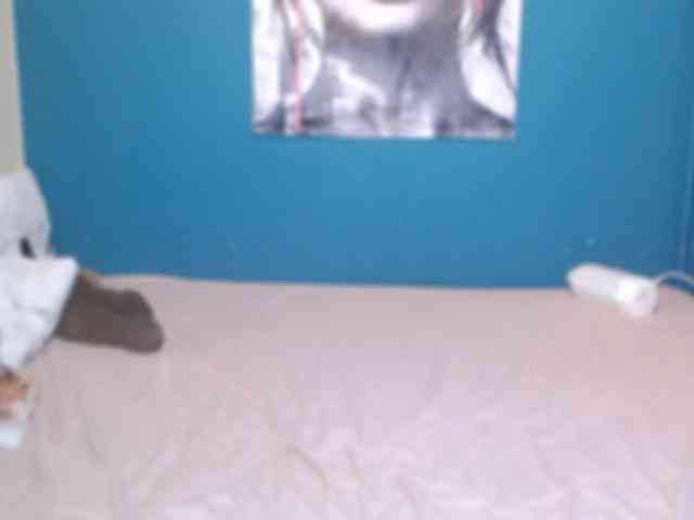 NADINNNE webcam