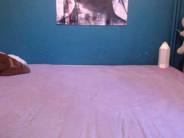 NADINNNE webcam