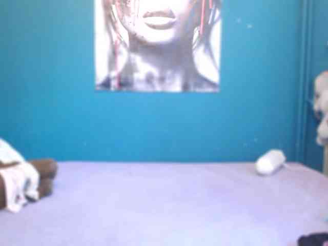 NADINNNE webcam