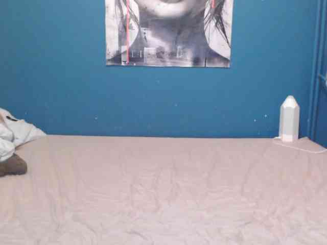 NADINNNE's webcam live show