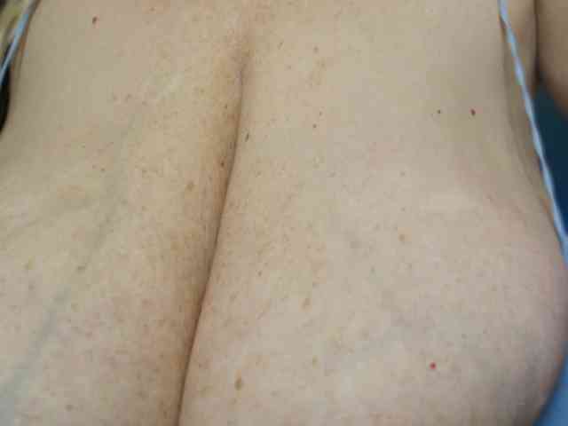 NADINNNE bongacams