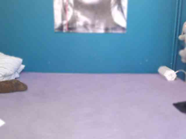 NADINNNE webcam