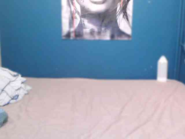 NADINNNE webcam