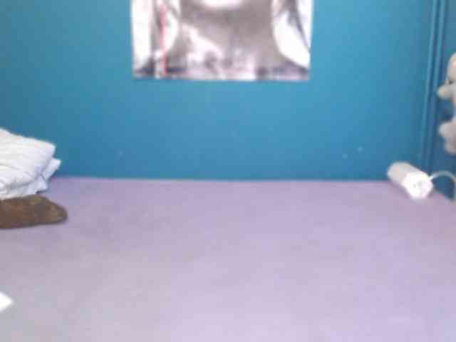 NADINNNE webcam