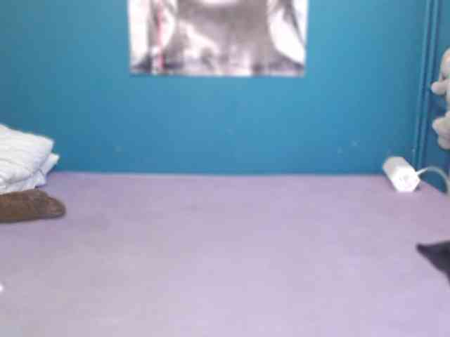 NADINNNE webcam