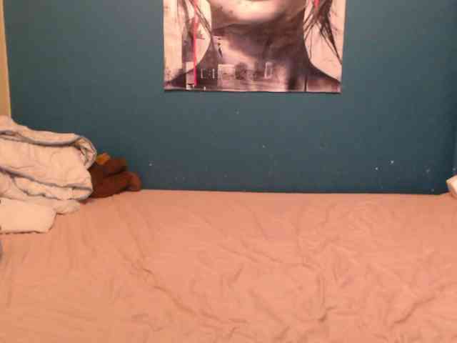 NADINNNE webcam