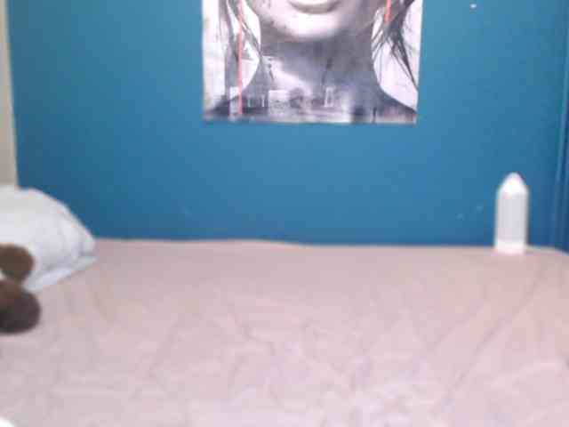 NADINNNE webcam