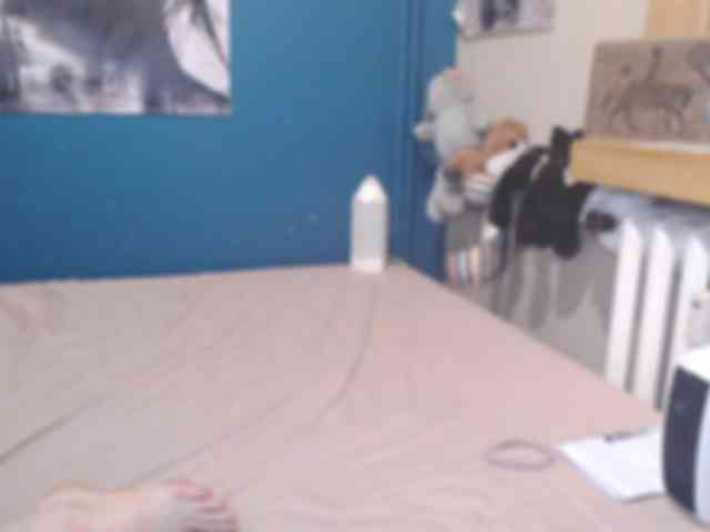 NADINNNE webcam