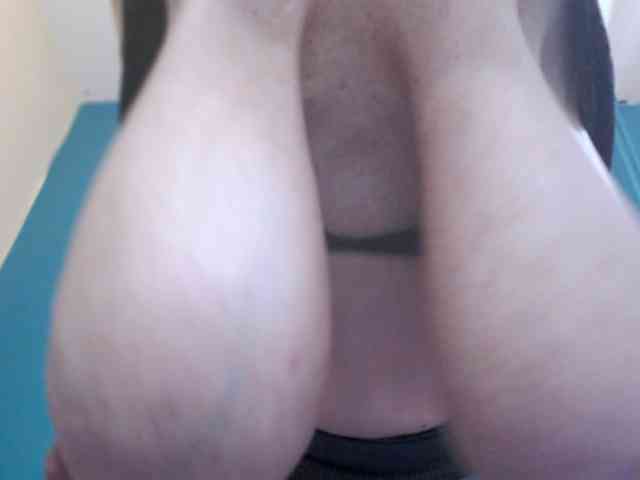 NADINNNE webcam