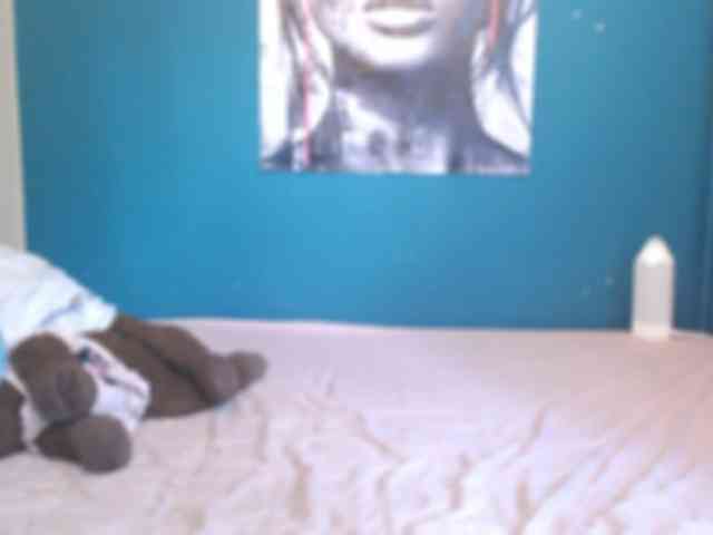 NADINNNE webcam