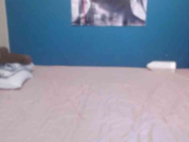 NADINNNE webcam