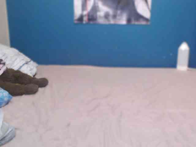 NADINNNE webcam