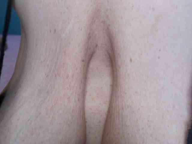 NADINNNE webcam