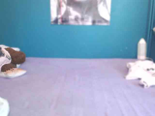 NADINNNE webcam