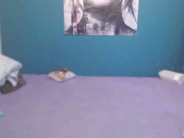 NADINNNE webcam