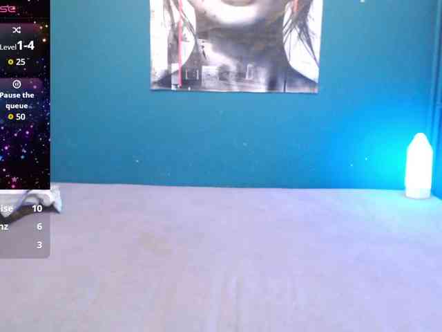 NADINNNE webcam