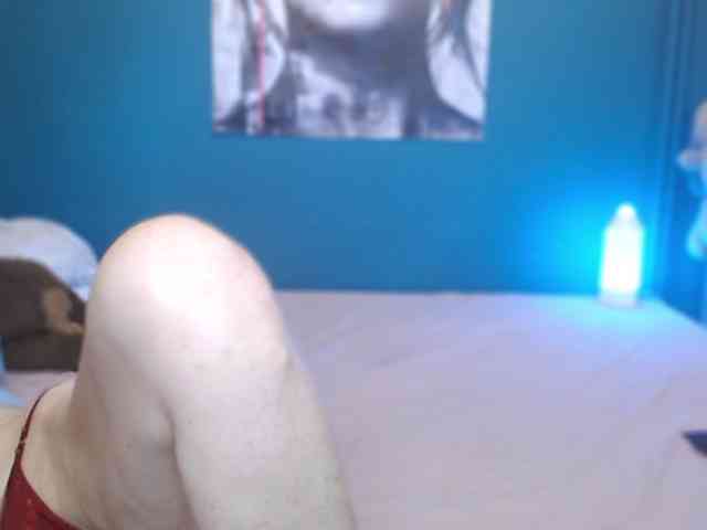 NADINNNE webcam