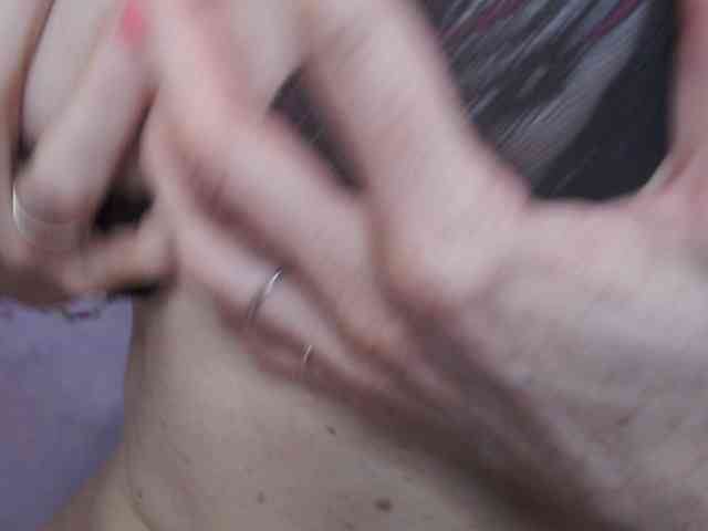 NADINNNE webcam