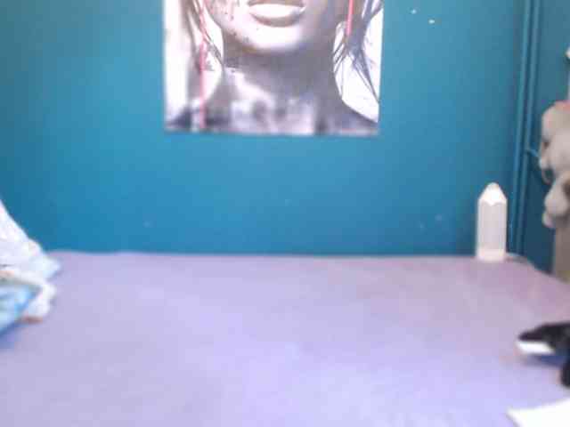 NADINNNE webcam