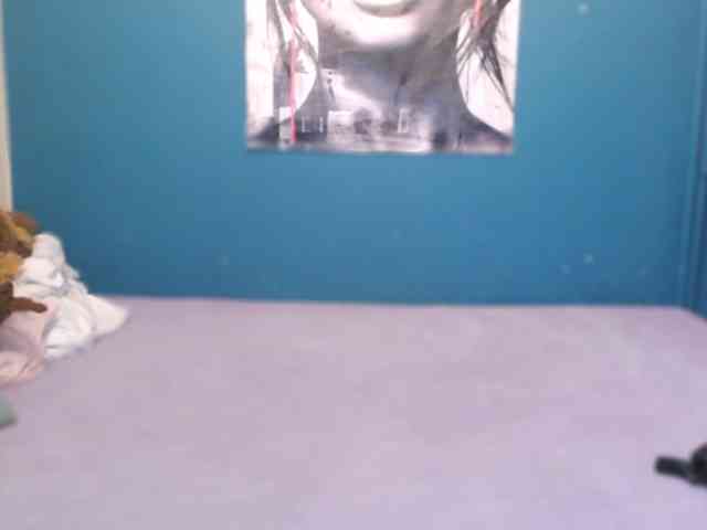 NADINNNE webcam